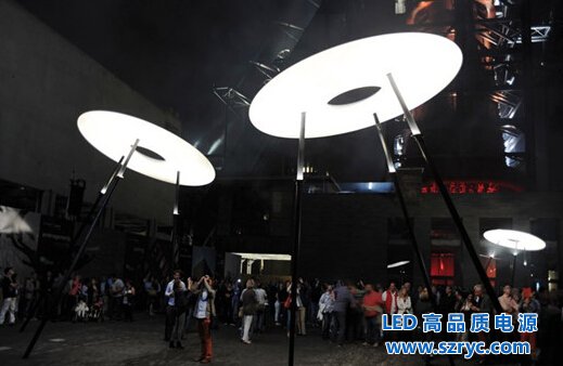 LED看成UFO！眼瞎還是太像？