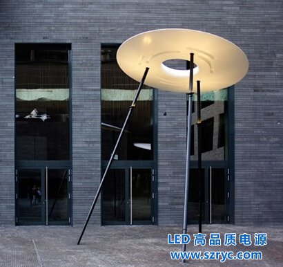 LED看成UFO！眼瞎還是太像？